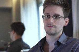 'Snowden, d&uuml;nyaya hizmet etti'