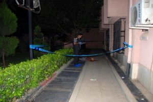Tedavi g&ouml;rd&uuml;ğ&uuml; hastanede &ouml;l&uuml;me atladı