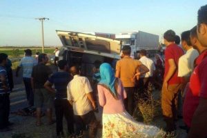 Minib&uuml;s kazası: 1 &ouml;l&uuml;, 10 yaralı