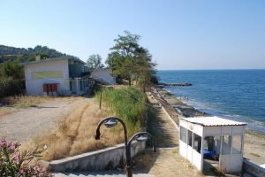 Milyarlık sosyal tesis ilgisizlikten harabeye d&ouml;nd&uuml;