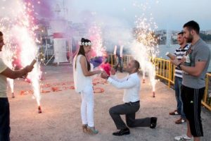 Deniz feneri altında evlenme teklifi