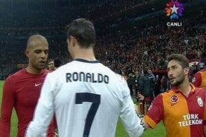 &Ccedil;ok konuşulan Sabri ve Ronaldo olayı