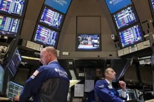 Wall Street'te kabus: 1.5 yılın en d&uuml;ş&uuml;k seviyesinde