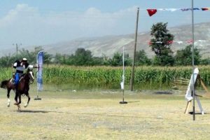 Yama&ccedil; Paraş&uuml;t&uuml; D&uuml;nya Şampiyonası'na r&uuml;zgar engeli