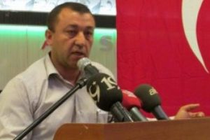 "Biz camiye gitmiyoruz" diyen y&ouml;neticiye tepki
