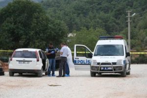 Sevgilisini yaralayıp, intihar etti