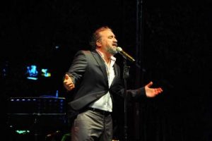 Volkan Konak'tan Sarıg&uuml;l'e adaylık desteği