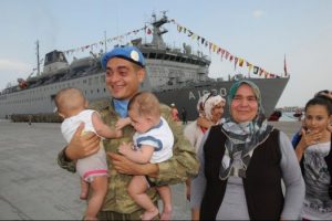 L&uuml;bnan'dan ayrılan T&uuml;rk b&ouml;l&uuml;ğ&uuml; yurda d&ouml;nd&uuml;