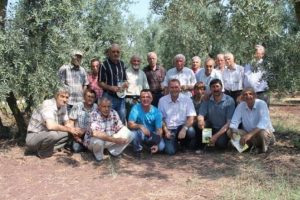 Tarla okulu eğitime başladı