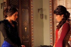 Serenay Aktaş Muhteşem Y&uuml;zyıl'dan ayrıldı