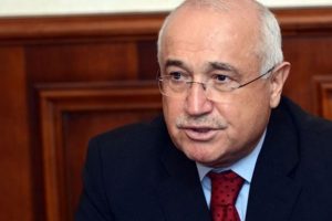 Doğmadık &ccedil;ocuğa elbise arıyoruz