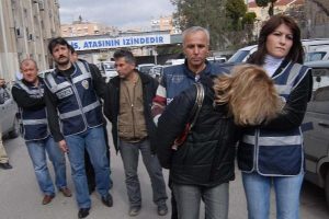 B&uuml;y&uuml;l&uuml; dolandırıcılık cezasına Yargıtay'dan onama