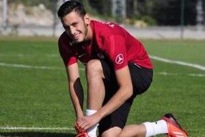 Terim'in g&ouml;zdesi idmanda...