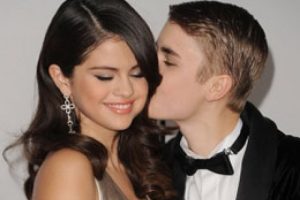 Selena Gomez hala unutamadı