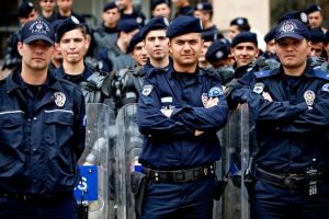 Polislere internette kısıtlama!