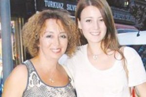 Anne-kız alışverişte