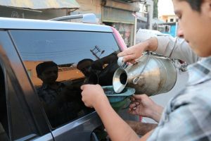 Suriye'de halk akaryakıtını kendi &uuml;retiyor
