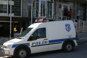 Bursa'da ATM tuzağını vatandaş fark etti