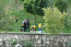 45 Metreden &ouml;l&uuml;me atladı