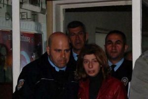 Eşini &ouml;ld&uuml;ren kadına haksız tahrik indirimi