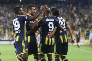 Fenerbah&ccedil;eli futbolculardan sert tepki!