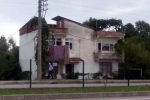 Dayısı ve yengesini &ouml;ld&uuml;rd&uuml;