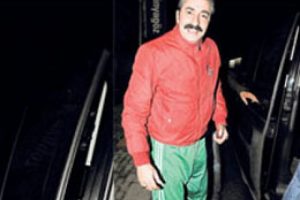 Erkan Petekkaya Reina'ya alınmadı