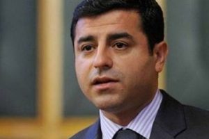 Demirtaş'tan &ccedil;ekilme ile ilgili a&ccedil;ıklama