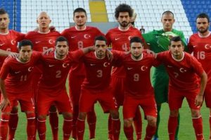 &Uuml;mitler siftah yaptı
