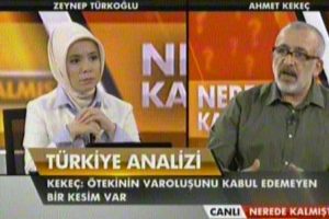 Ahmet Keke&ccedil;'ten Ertuğrul &Ouml;zk&ouml;k'e sert tepki