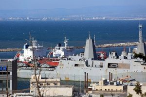 ABD savaş gemisi İsrail'de