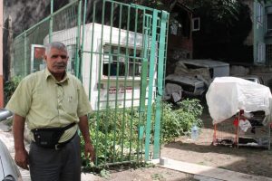 Kuru&ccedil;eşme Mahallesi muhtarı b&ouml;yle &ccedil;ıldırdı! &Ouml;ZEL HABER
