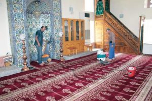 Yenişehir'de camiler temizleniyor