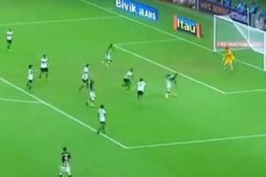 Alex bu gole hayran oldu!
