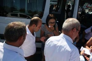 Turistleri taşıyan minib&uuml;s kaza yaptı: 7 yaralı