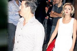 Yalnız girdi sevgili buldu
