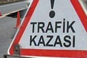 Tekeri patlayan minib&uuml;s dehşet sa&ccedil;tı!