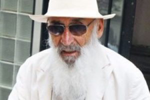 Ak sakallı Kurtiz