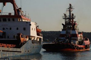 Karaya oturan gemi kurtarıldı