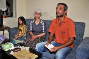 N&uuml;fusta &ouml;l&uuml; g&ouml;r&uuml;nen kızını okula yazdıramadı