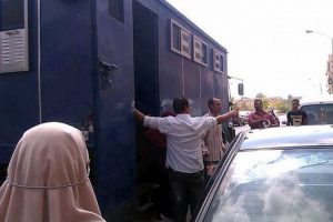 Mısır'da İhvan'a y&ouml;nelik g&ouml;zaltılar s&uuml;r&uuml;yor