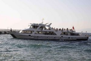 Yunanistan T&uuml;rk feribotuna el koydu