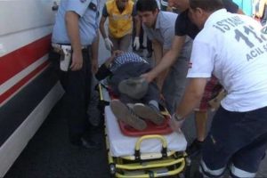 Yaya ge&ccedil;idini kullanmayan g&ouml;rme engelliye taksi &ccedil;arptı