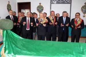 Bah&ccedil;eli, Dursun Fakih T&uuml;rbesi'ni ziyaret etti