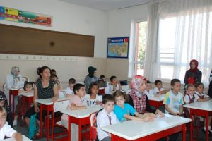 Minikler okula başladı ama...