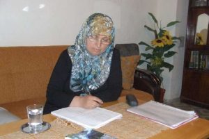 lkokul mezunu kadın şiir kitabı &ccedil;ıkardı