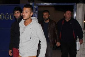 Kaza yapan gasp&ccedil;ılar yakalandı