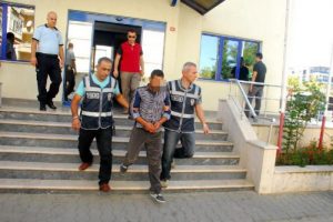 Bursa'da nikahsız eş dehşet sa&ccedil;tı