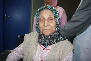 Torunlarını ezmemek i&ccedil;in kornea nakli oldu