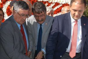 "Cumhuriyetin teminatı CHP'dir"